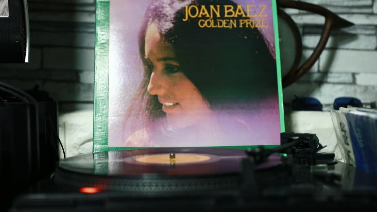  존 바에즈, 솔밭 사이로 강물은 흐르고 / Joan Baez - The River in the  Pines 듣기