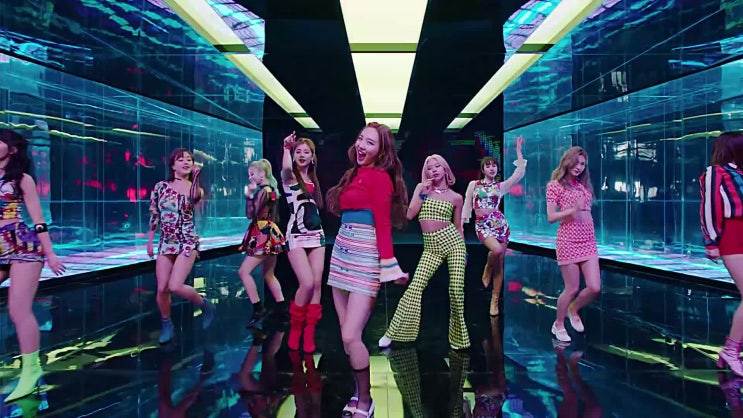  TWICE(트와이스) - FANCY