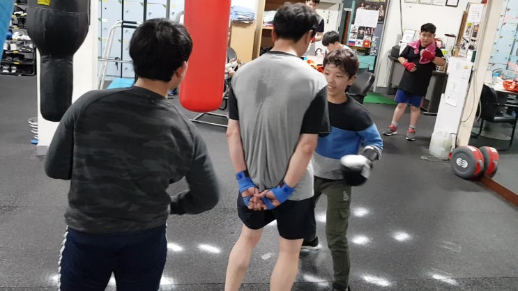  역곡복싱- 지훈이와 김대원회원님 복부단련영상!