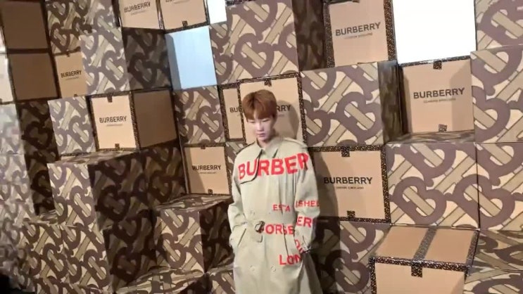  마리끌레르 유튜브 버버리 송민호 이승훈