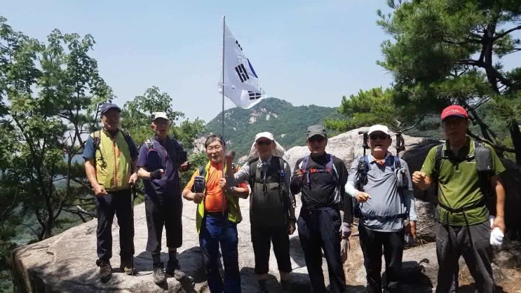  6.25청와대 뒷산에서