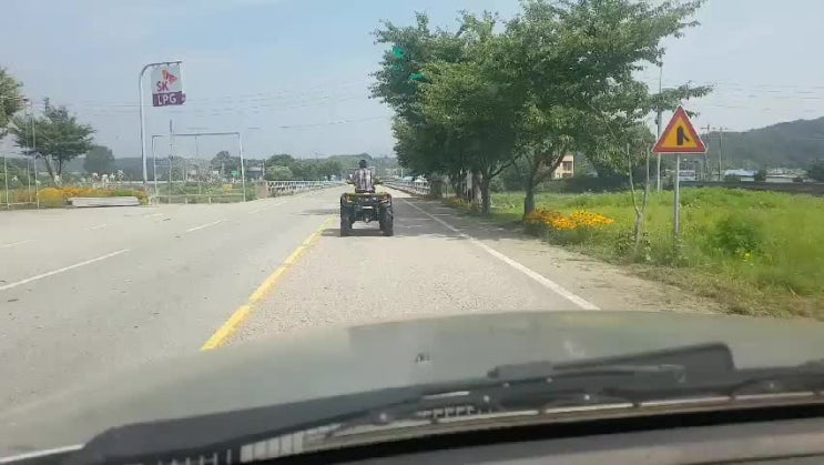  4륜 오토바이