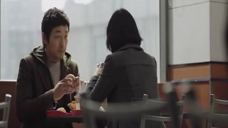 영화 베를린 줄거리 및 하정우 먹방 모음 (무인시대, 멋진하루, 추격자, 황해, 의뢰인, 범죄와의전쟁, 더테러라이브, 허삼관, 러브픽션, 아가씨, 터널, 1987 까지!)
