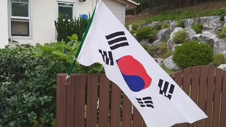  광복절 아침에...