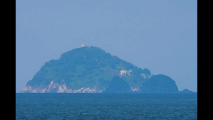  함박도 북한군 군사시설 지어져