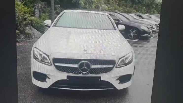  벤츠 e220d 카브리올레 인증임박! 시동걸고 대기중입니다.
