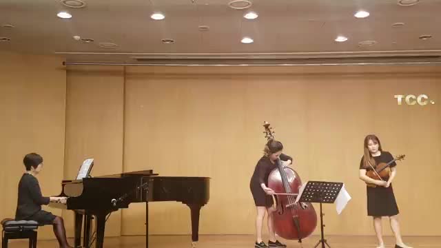  [LSJ컴퍼니 Family classic concert]가족연주-viola,contrabass,piano 사랑의인사(이서진,이윤진 이화여대음대자매,서울대음대 피아니스트홍지영어머니)