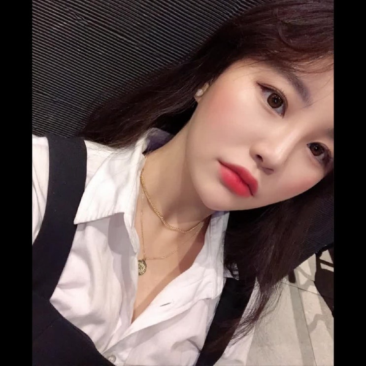  역삼동피부과 턱끝을 더해서 브이라인으로!