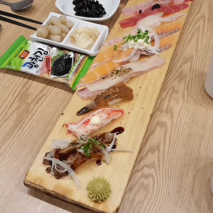  (우장산맛집)돌초밥화곡점 1m초밥구경해보세요.