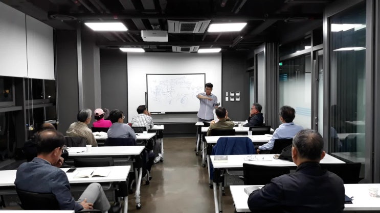  그런데 맑스(마르크스)는 왜 불변자본, 가변자본이라 칭했을까?