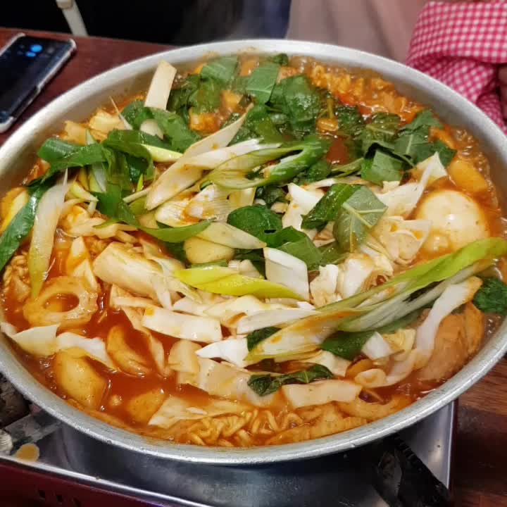  홍대 또보겠지 떡볶이 호호피크닉점
