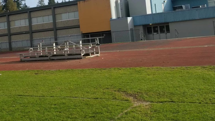  [동영상]  North Vancouver 핸즈워쓰 세컨더리 스쿨 (Handworths Secondary School)