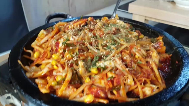  군산동서네낙지 수송점 점심특선이 가성비 좋은듯