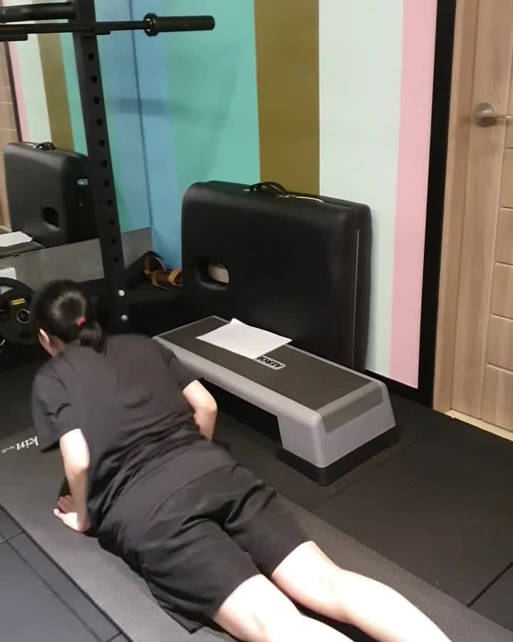  가온헬스 PT 회원님 운동 영상 (스쿼트, 푸쉬업)