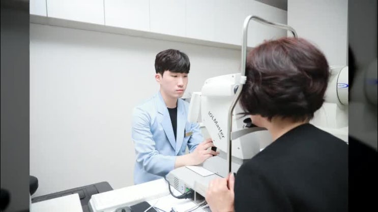  백내장시기 늦추게 된다면