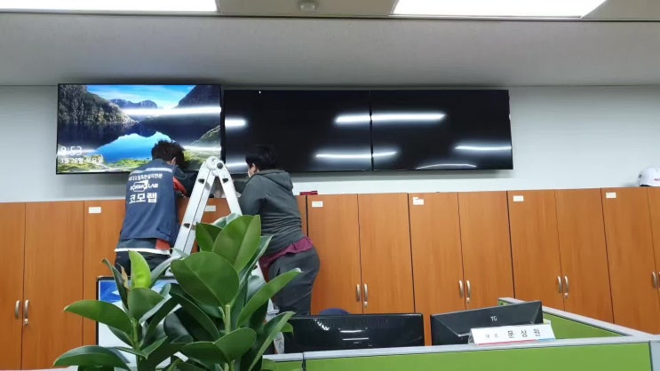  디지털사이니지와 일반TV의 차이점 - 인천 벽걸이형 DID설치