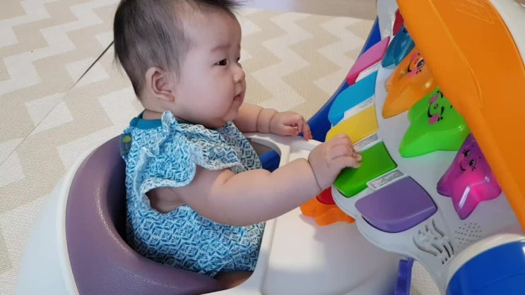  144일 아기 수유텀 (아기랑 놀아주기 / 4개월 아기 장난감 / 밤잠 잘자는 아기 ! 수면교육의 효과)
