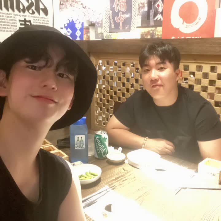 이층집코코로 연어 뿌순 날️ 이층집코코로 연어 뿌순 날️