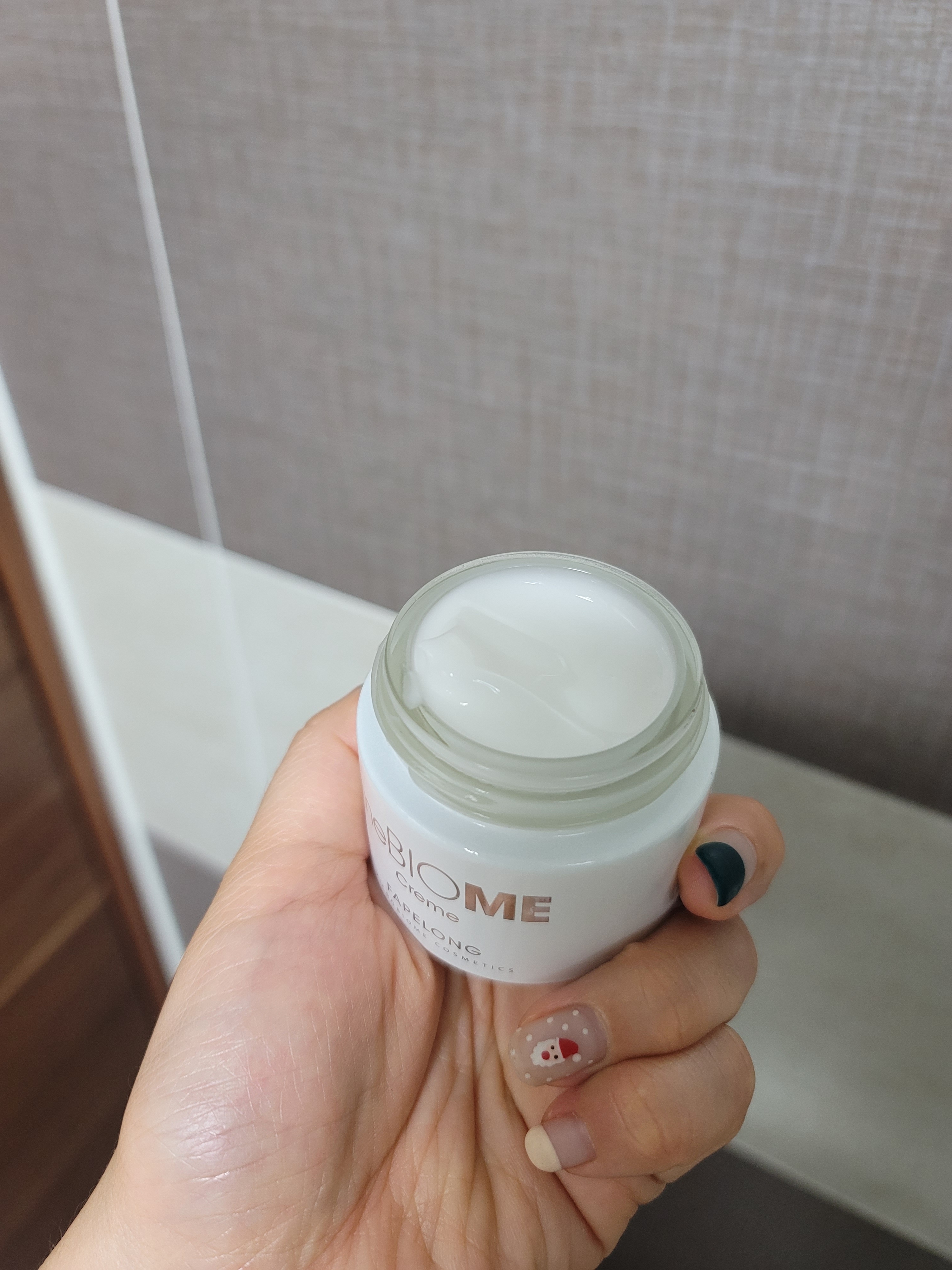 SmartStore review media