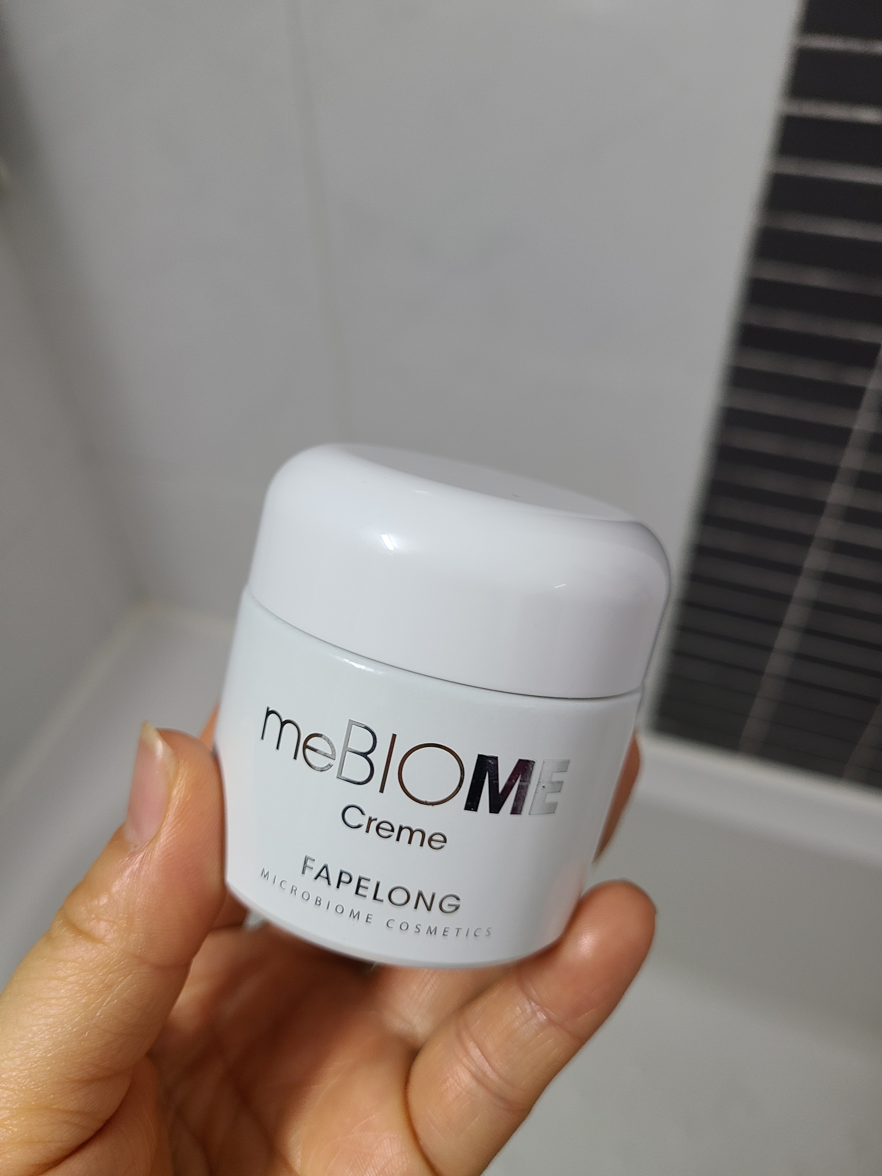 SmartStore review media