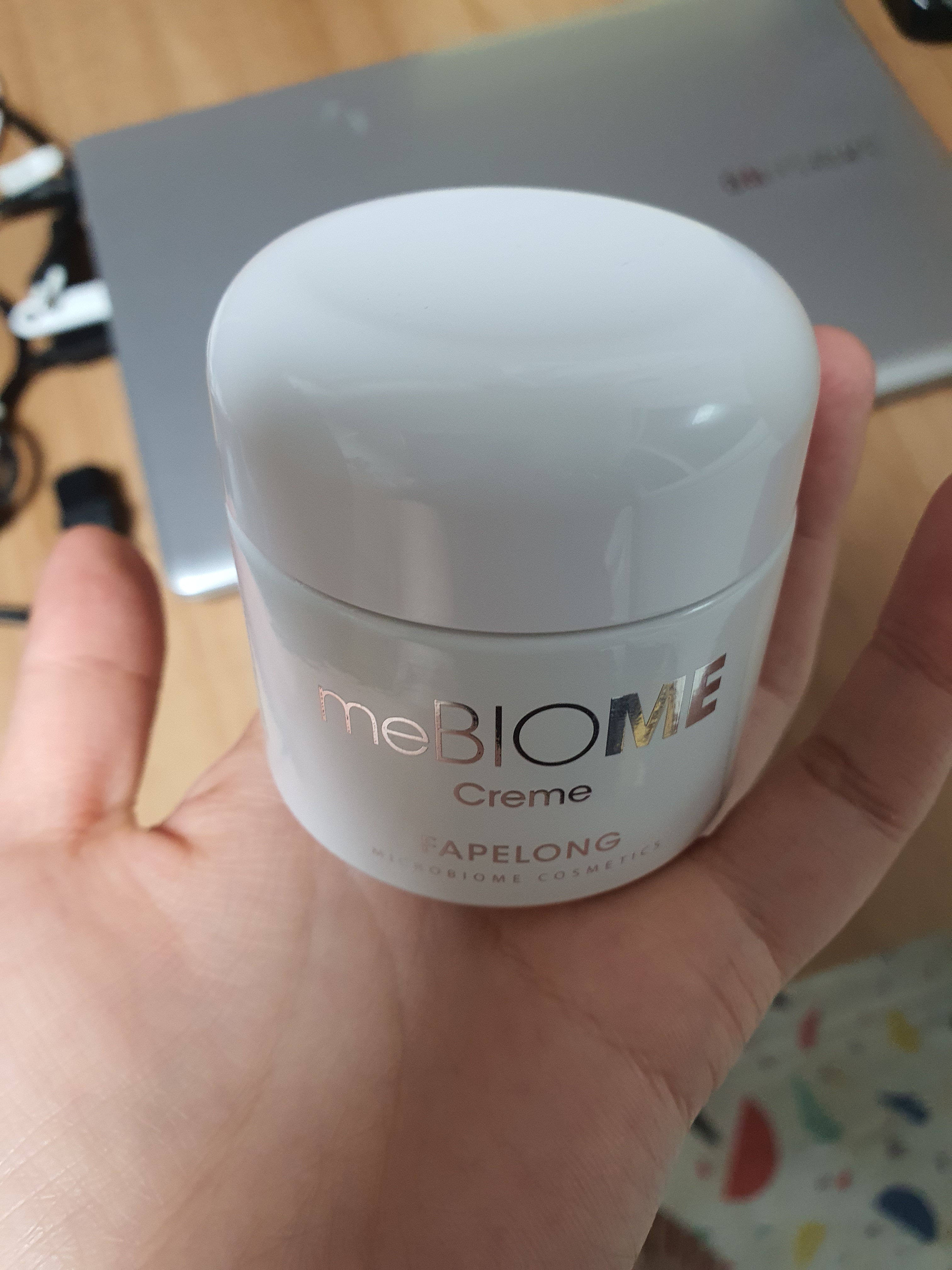 SmartStore review media