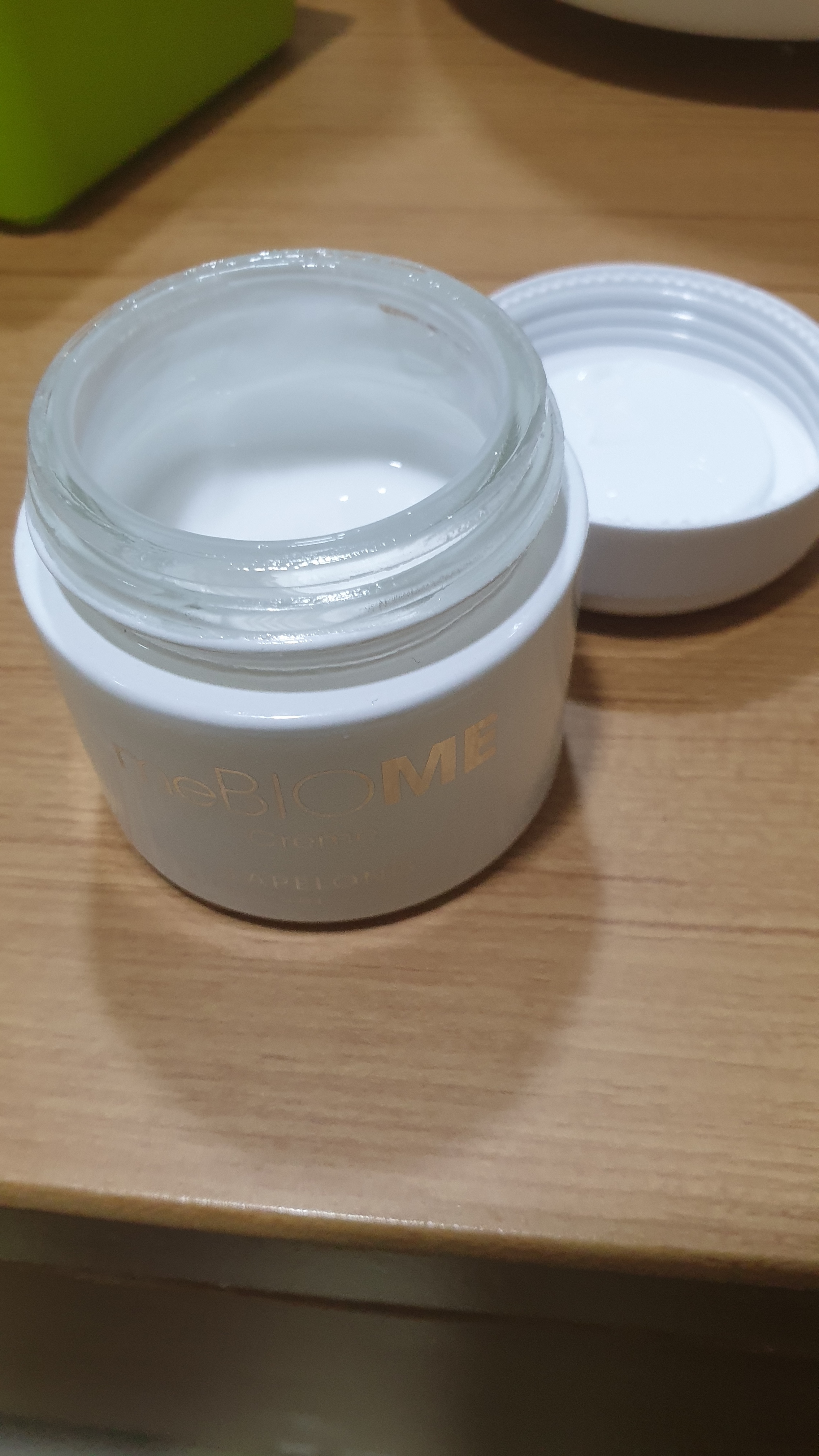 SmartStore review media