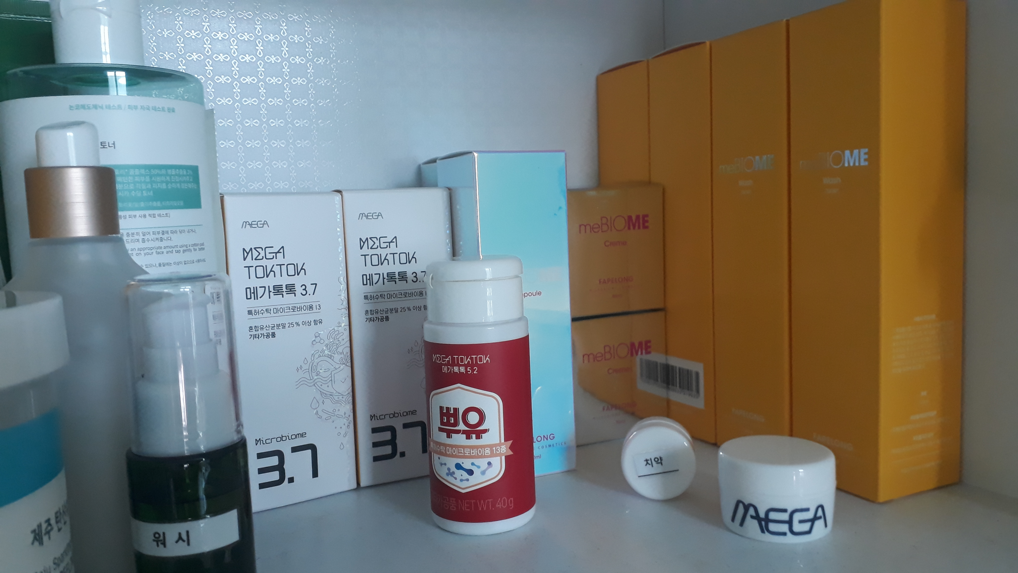 SmartStore review media