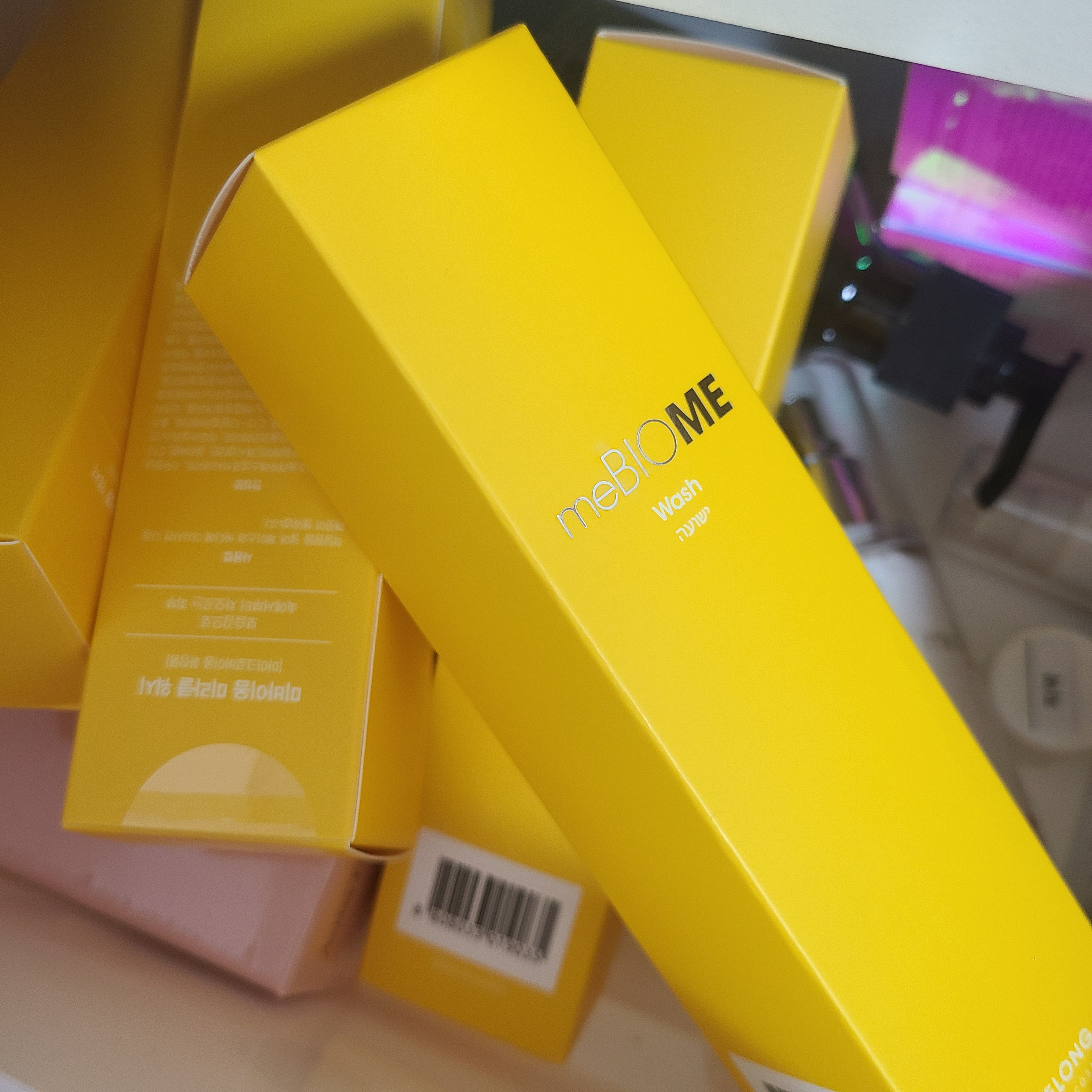 SmartStore review media