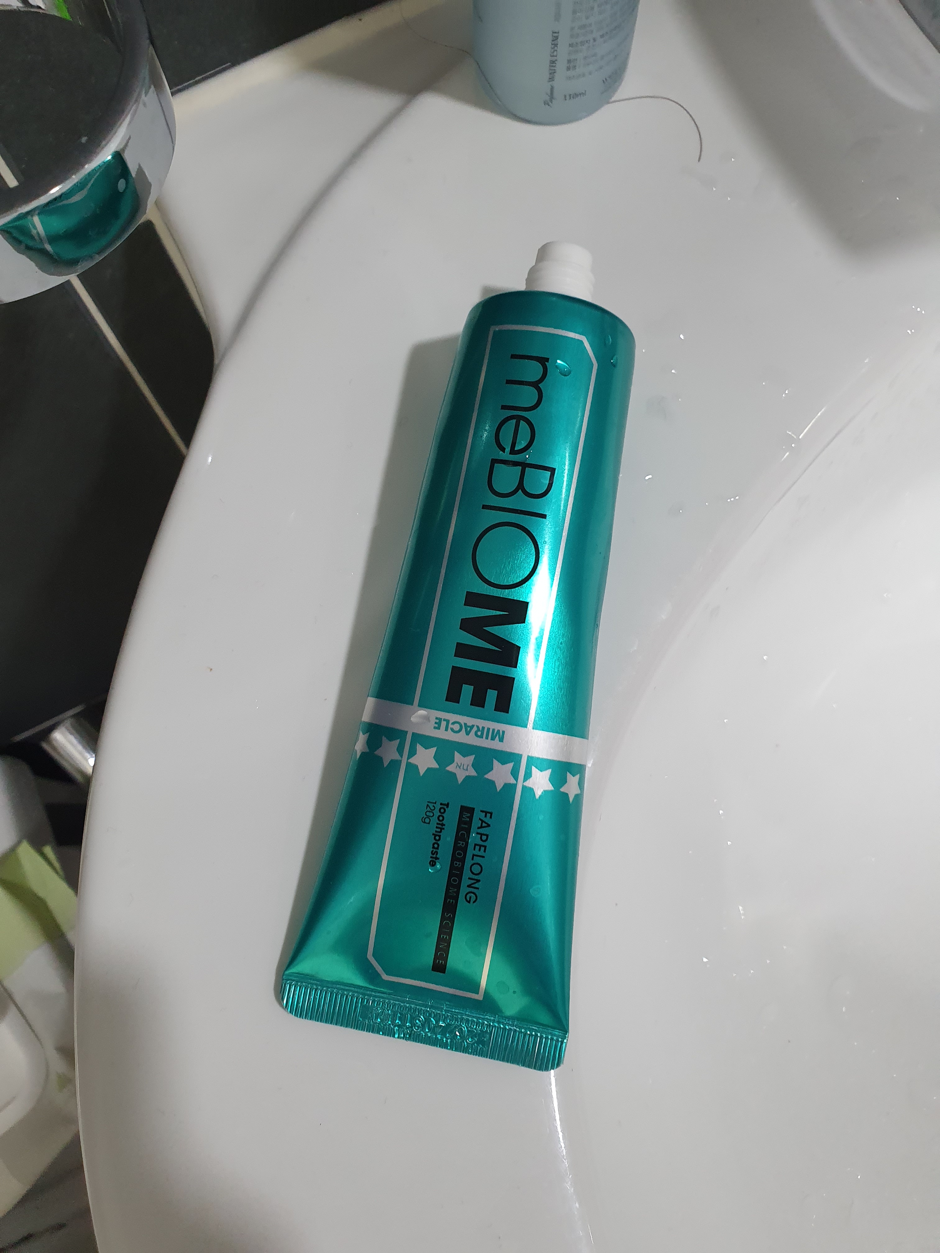 SmartStore review media