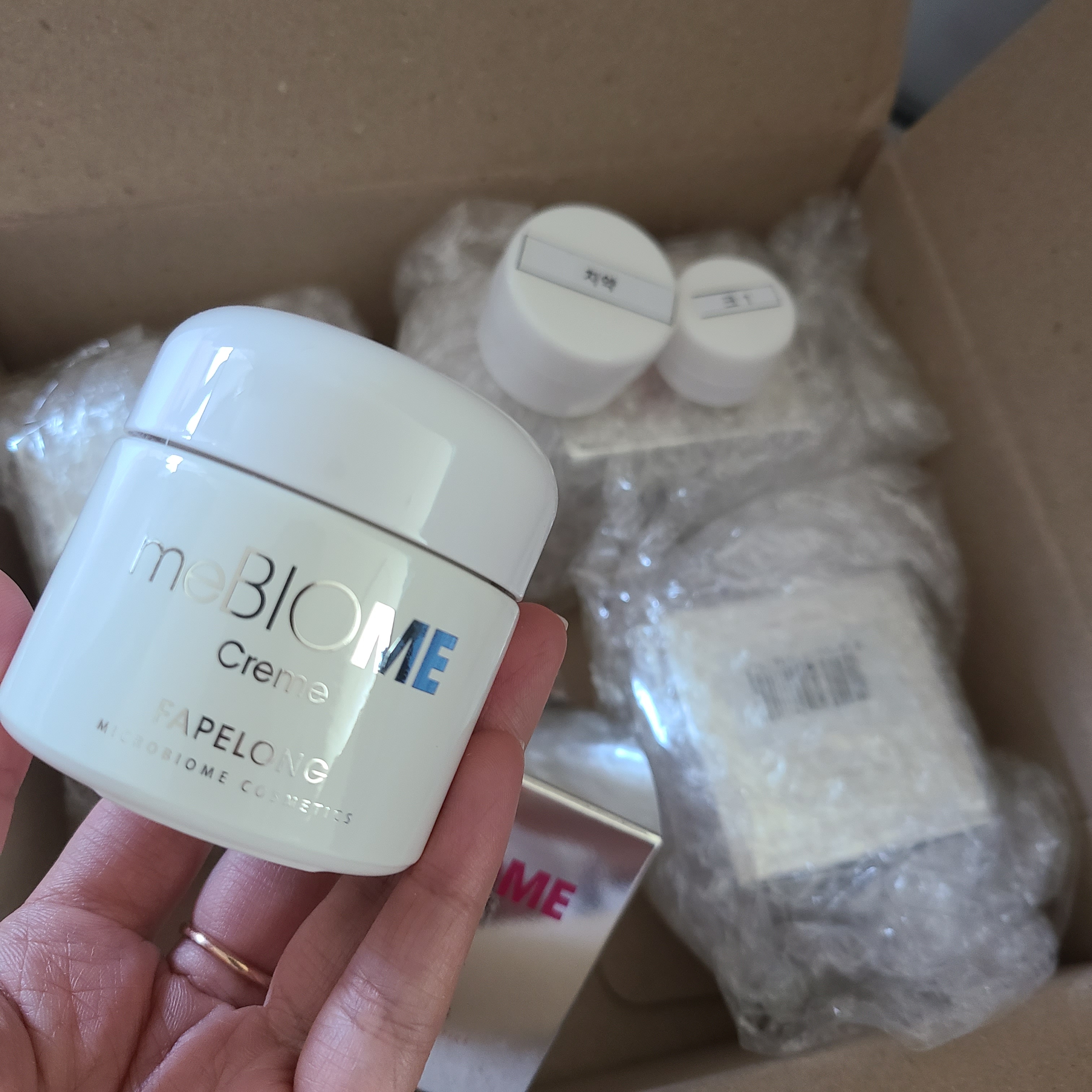 SmartStore review media