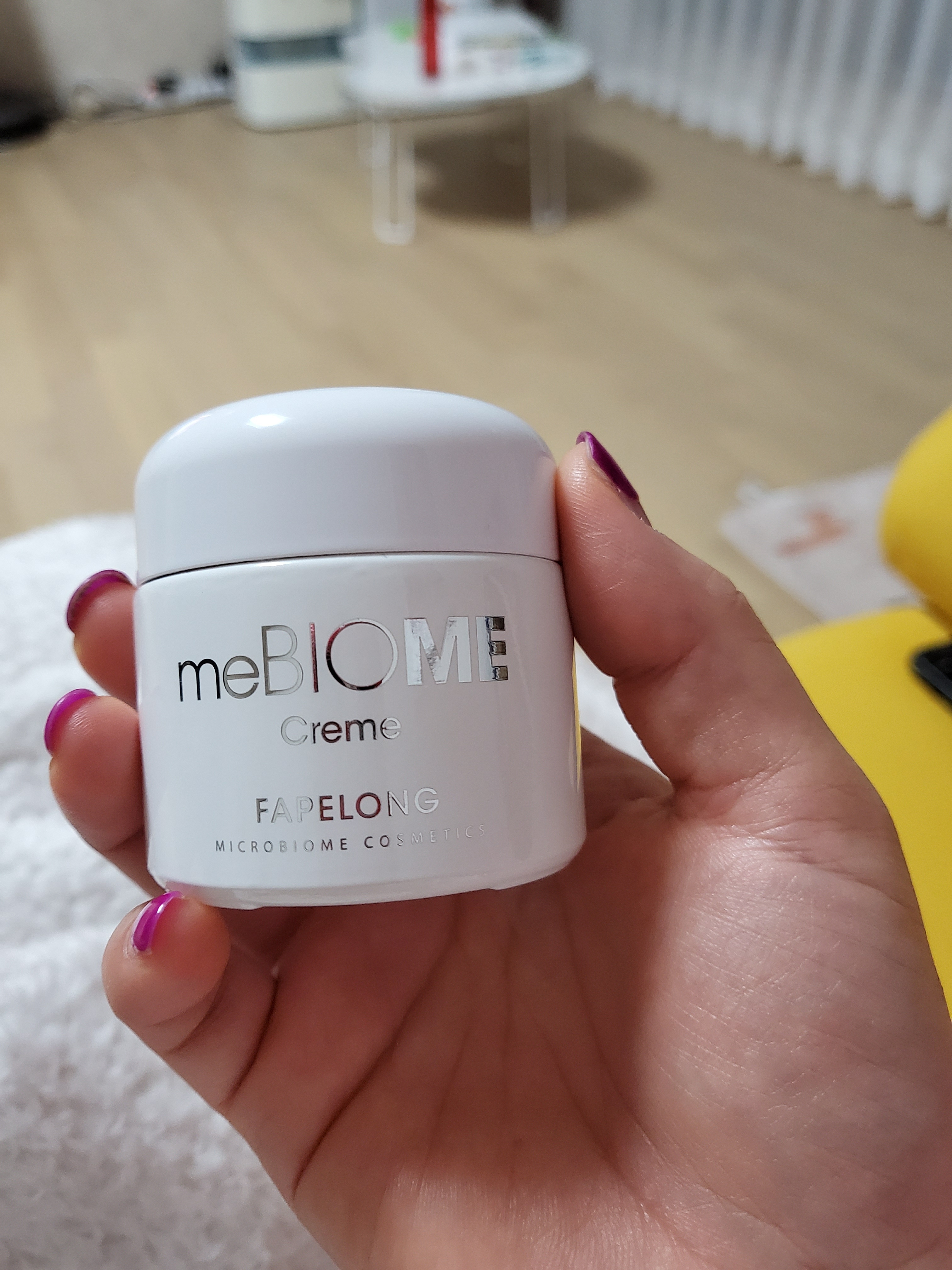 SmartStore review media