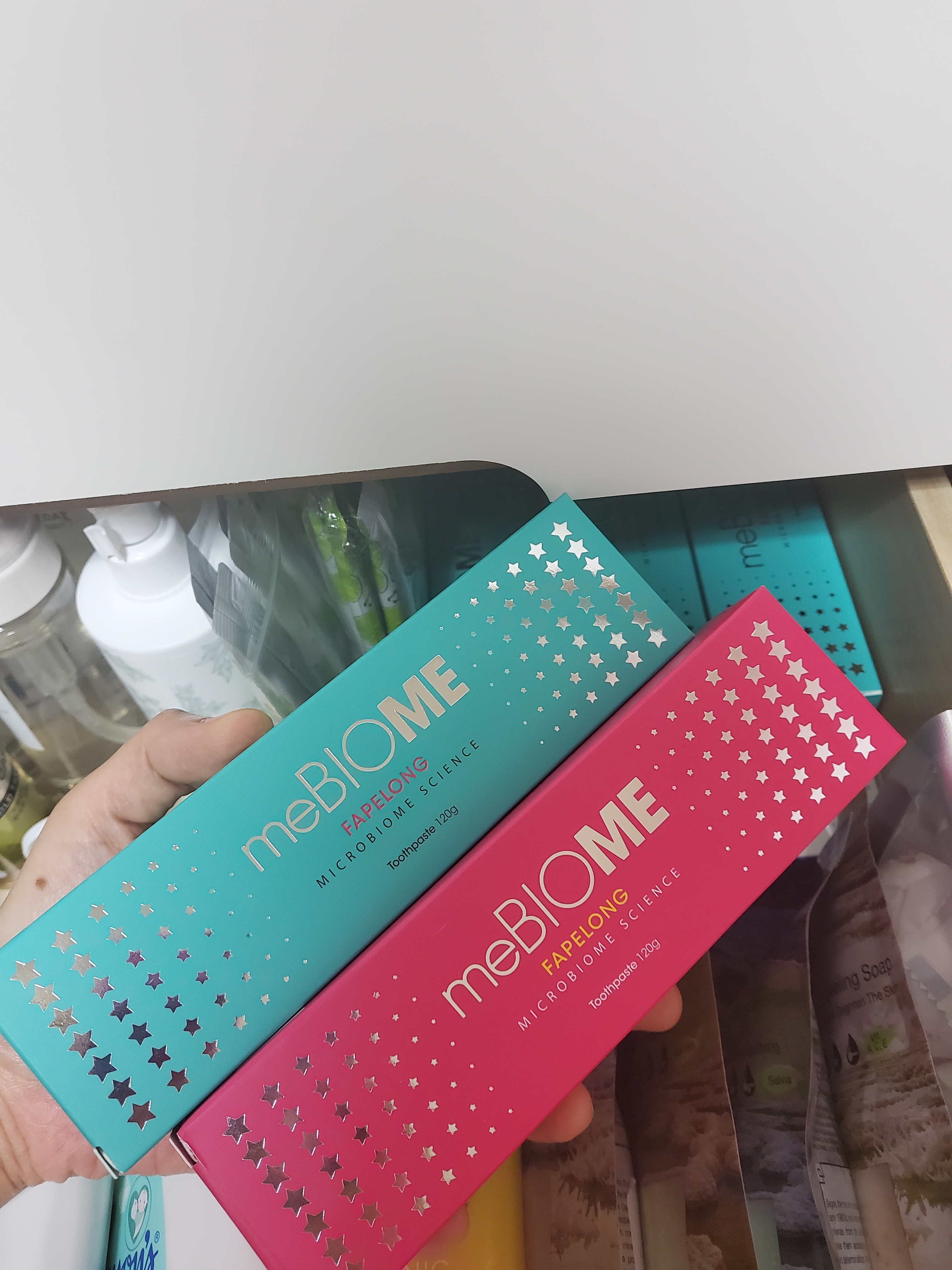 SmartStore review media