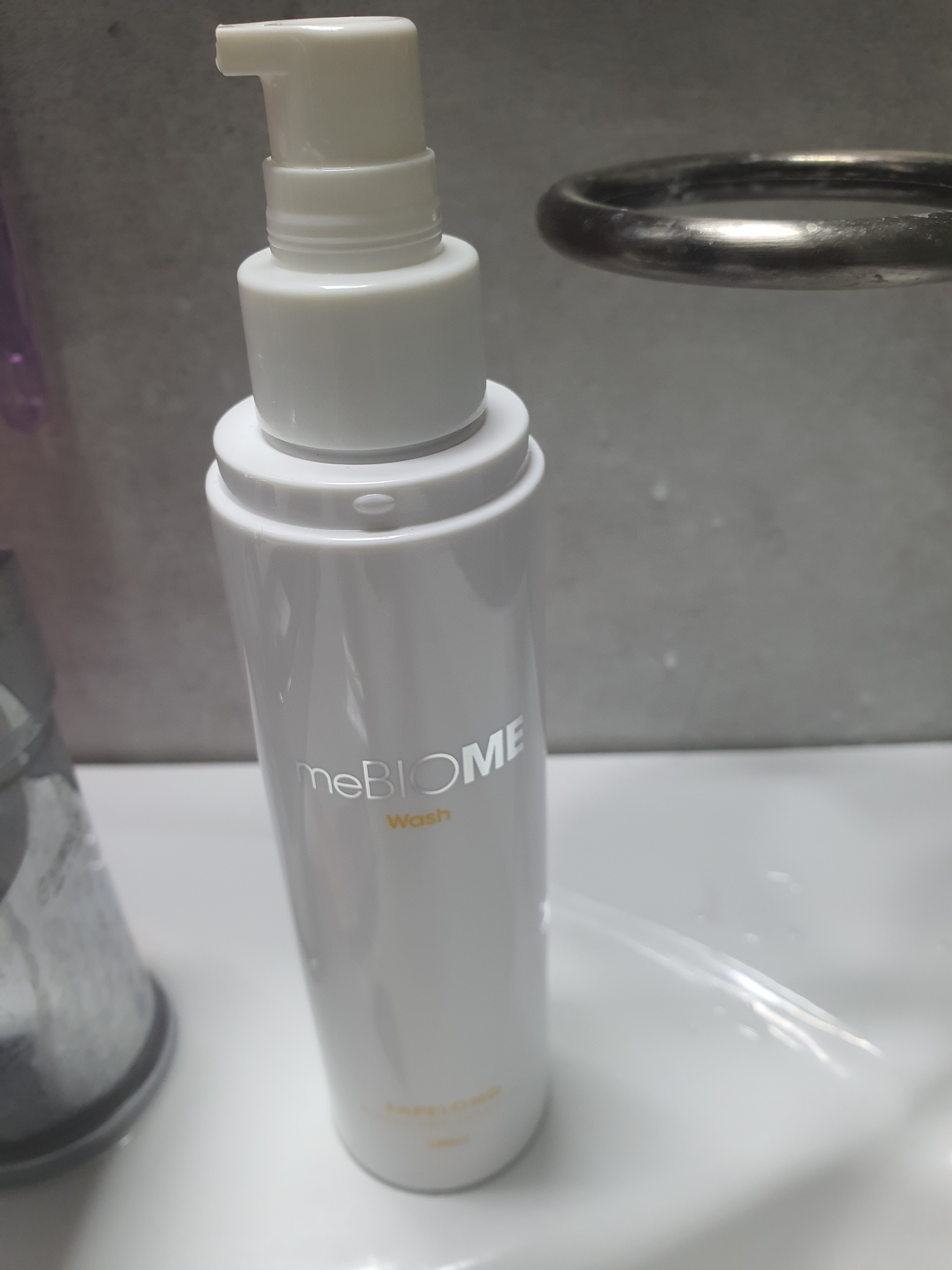 SmartStore review media
