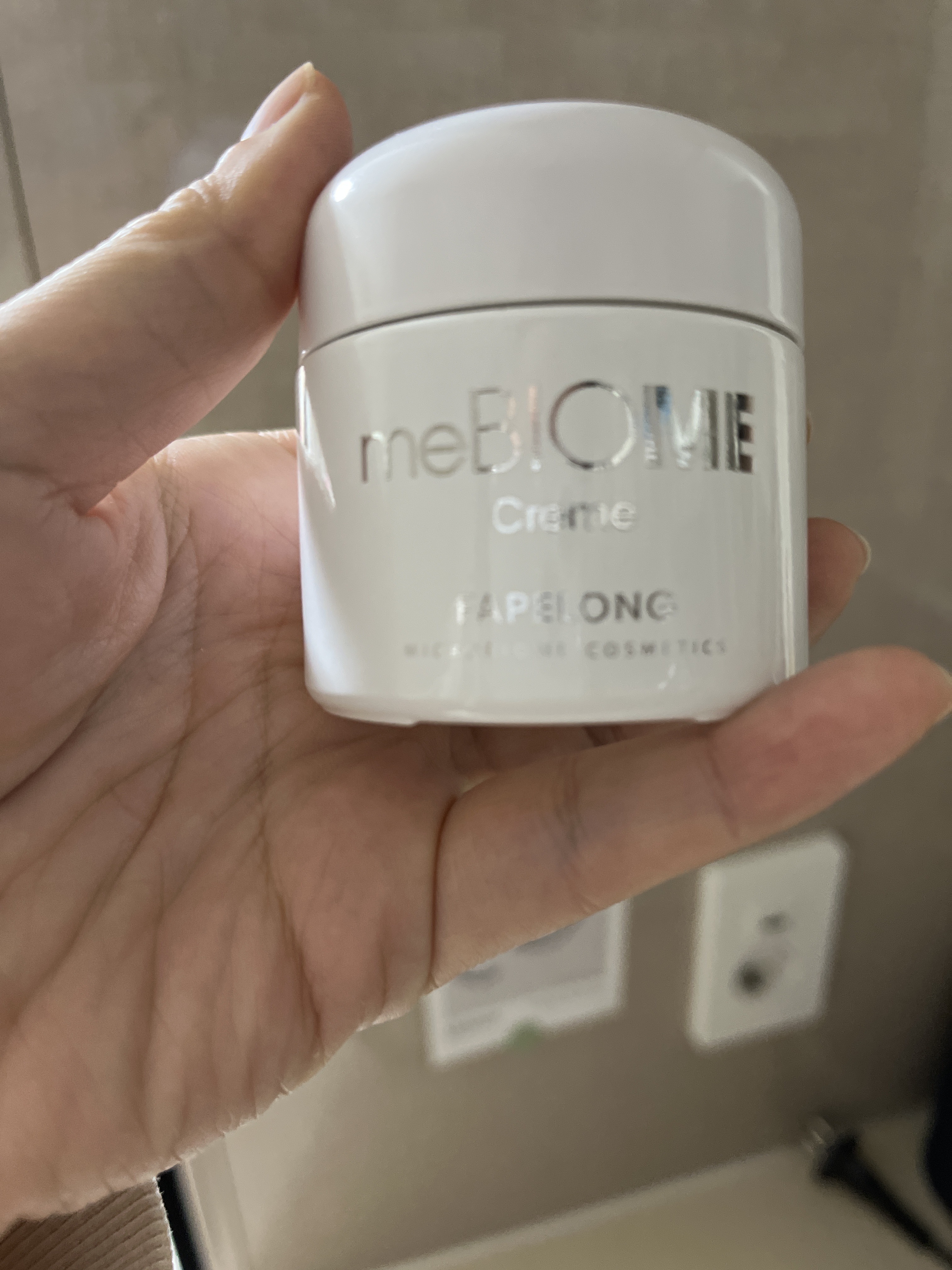 SmartStore review media