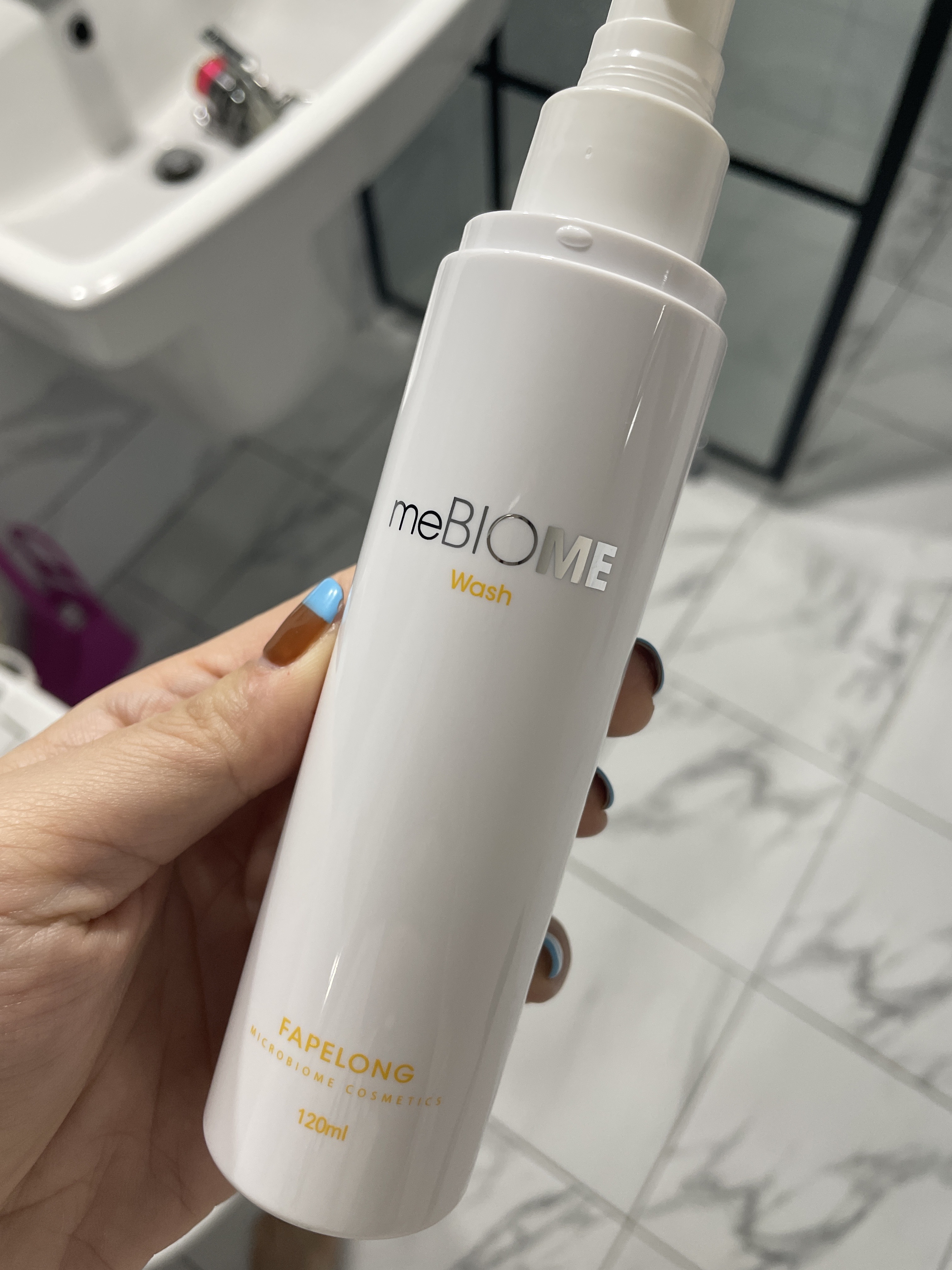 SmartStore review media