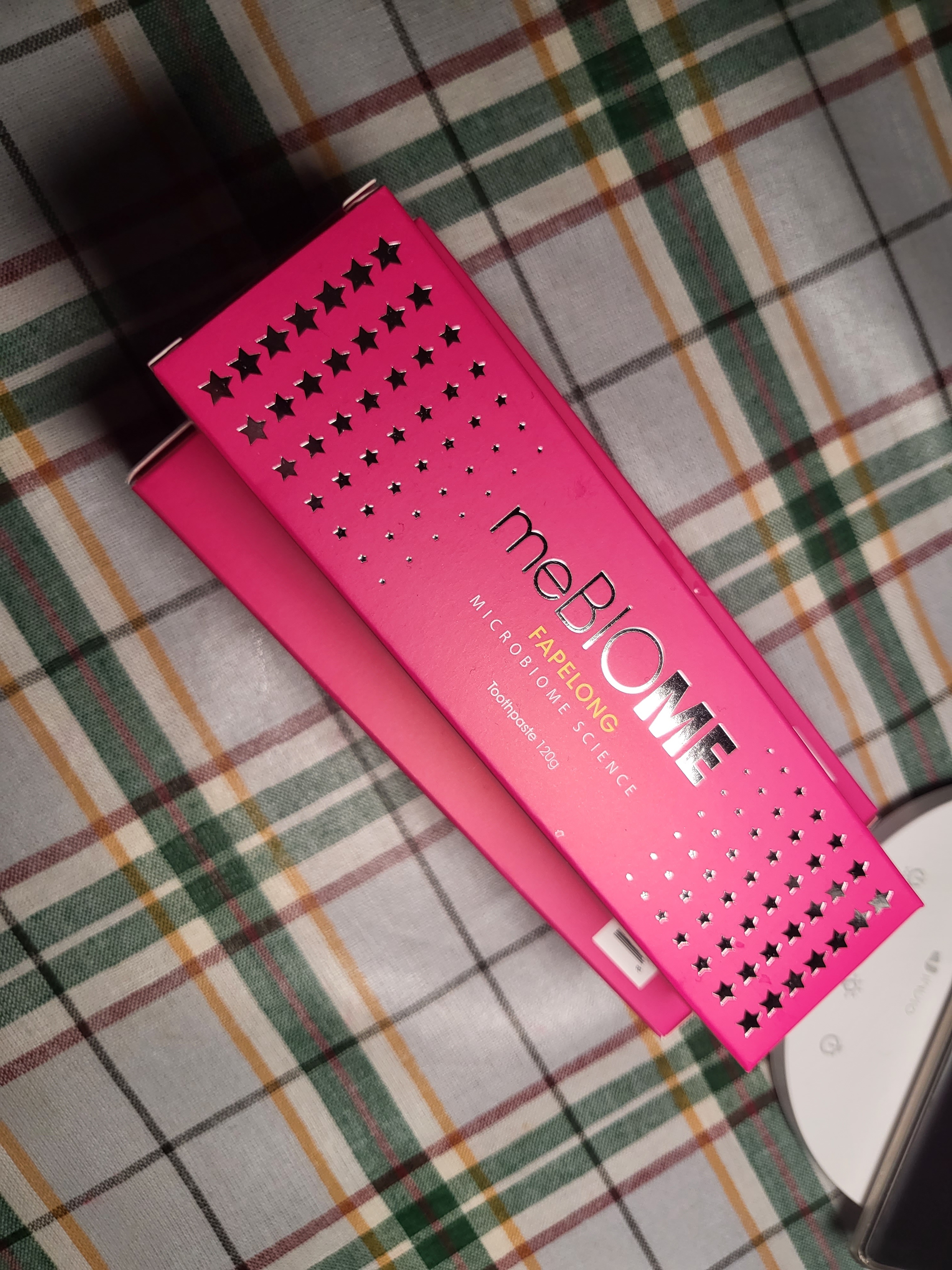 SmartStore review media