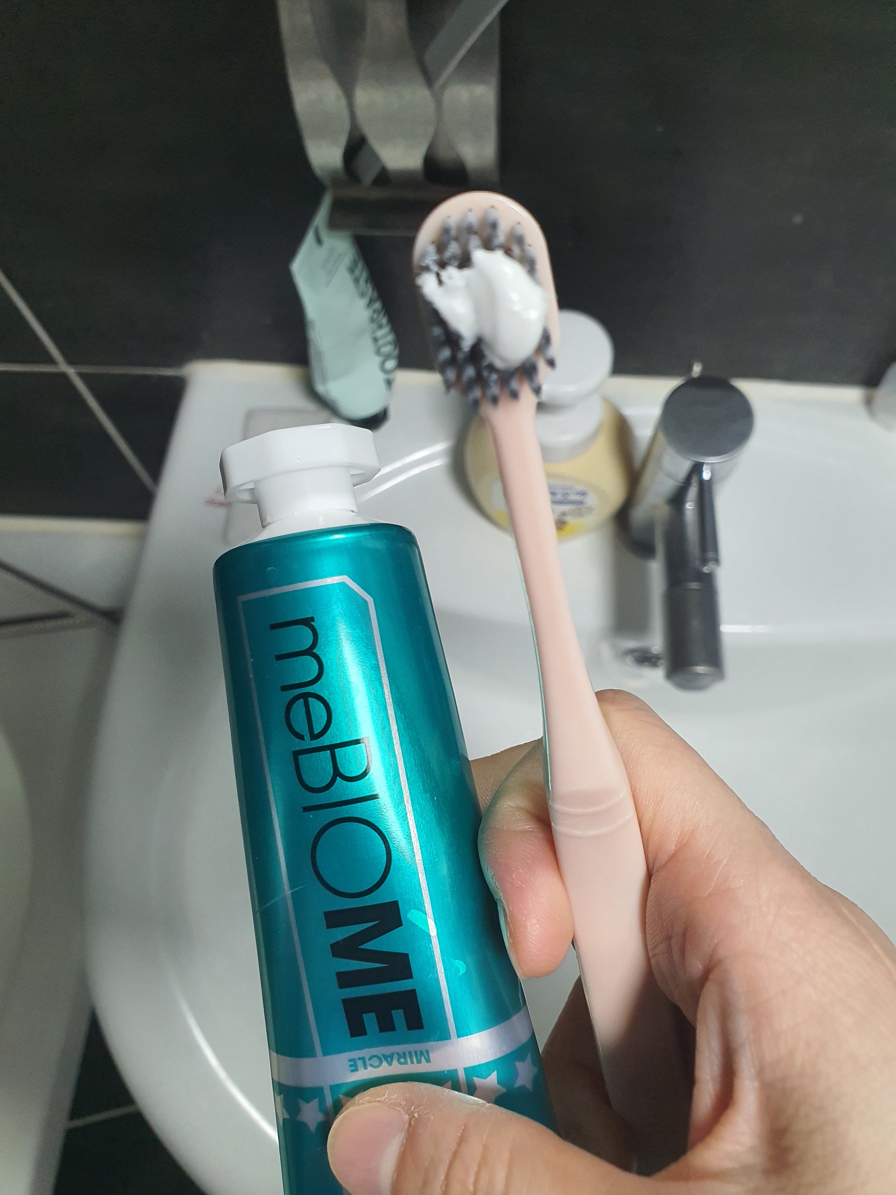 SmartStore review media