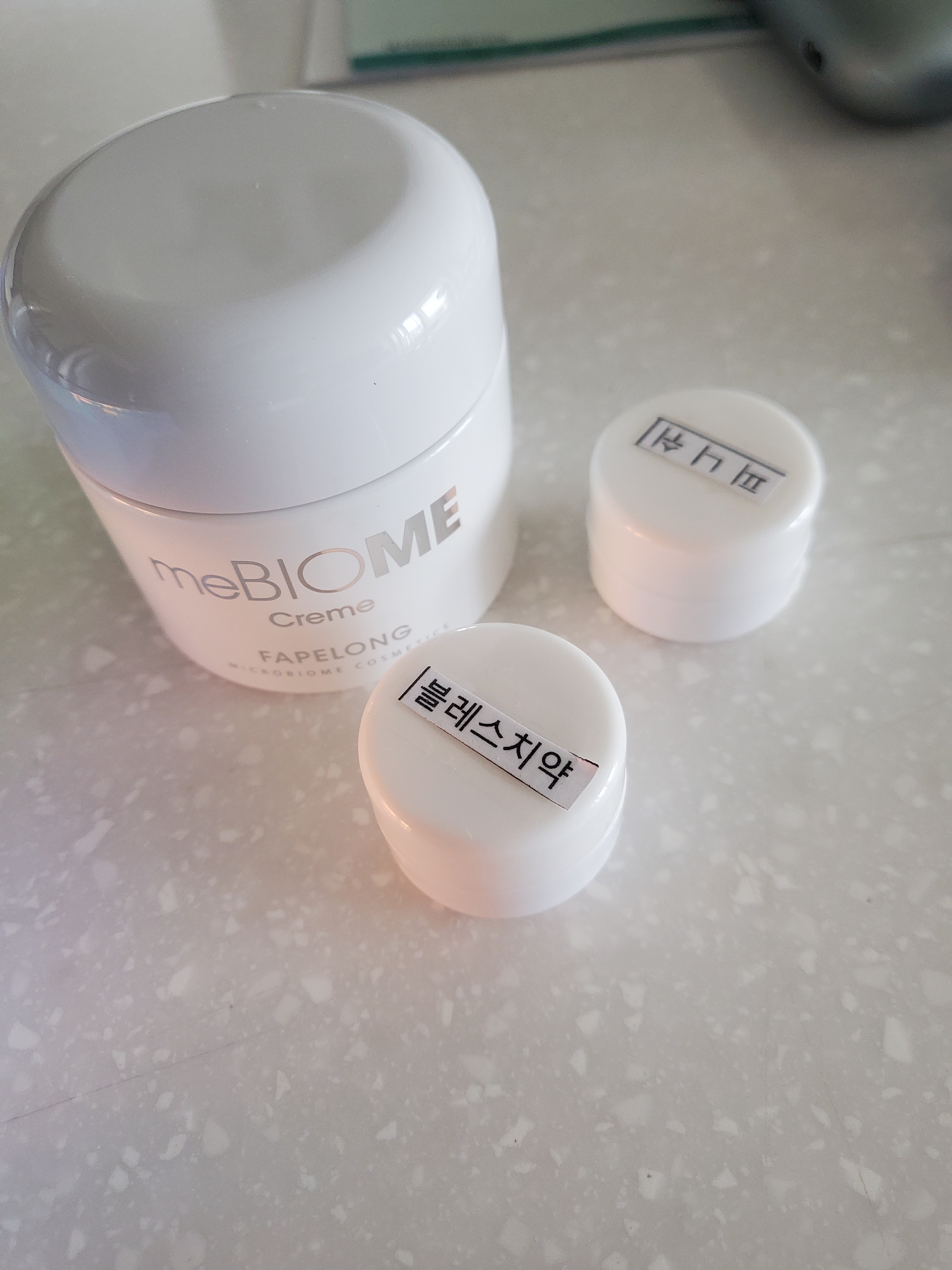 SmartStore review media