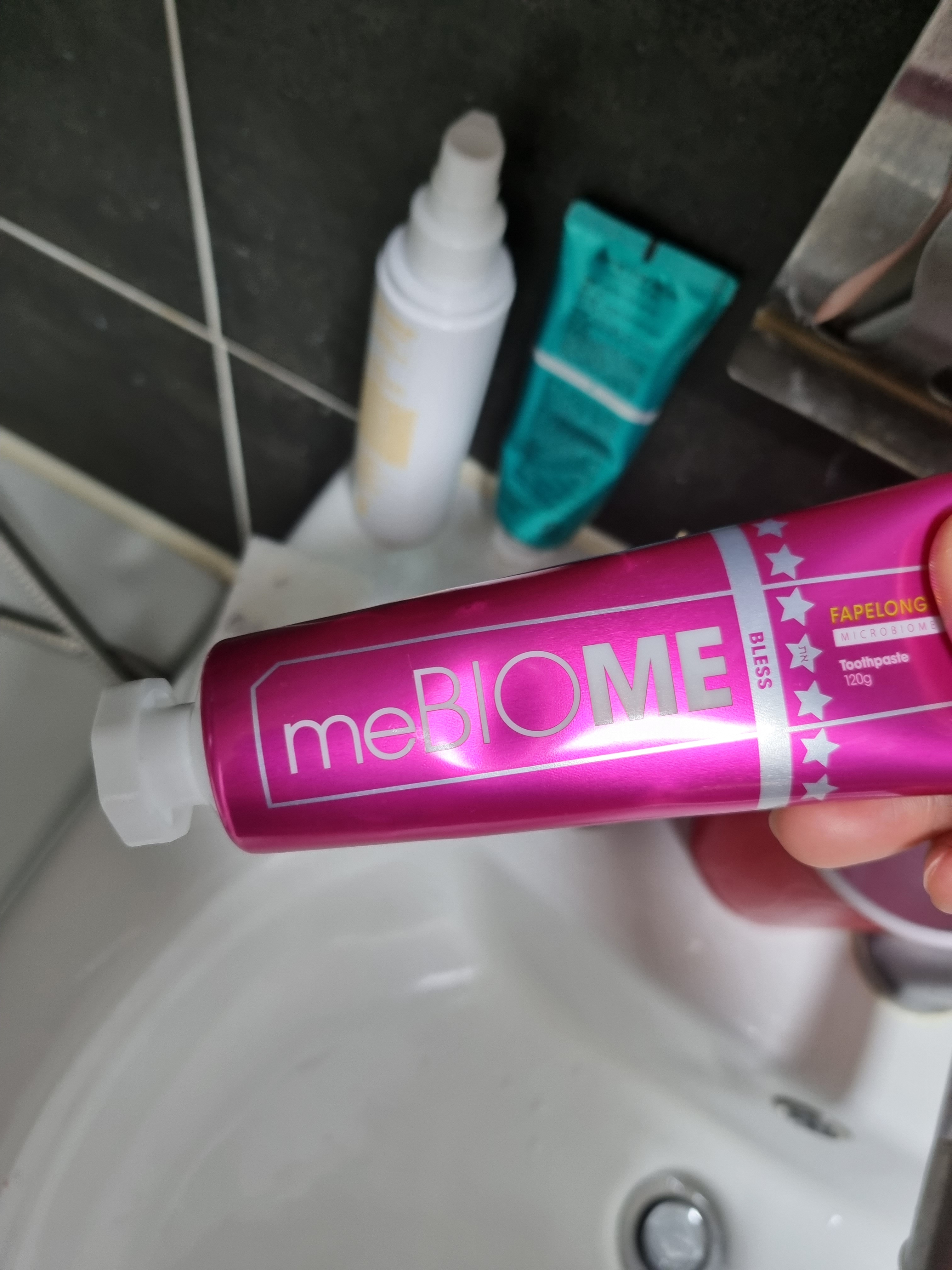 SmartStore review media