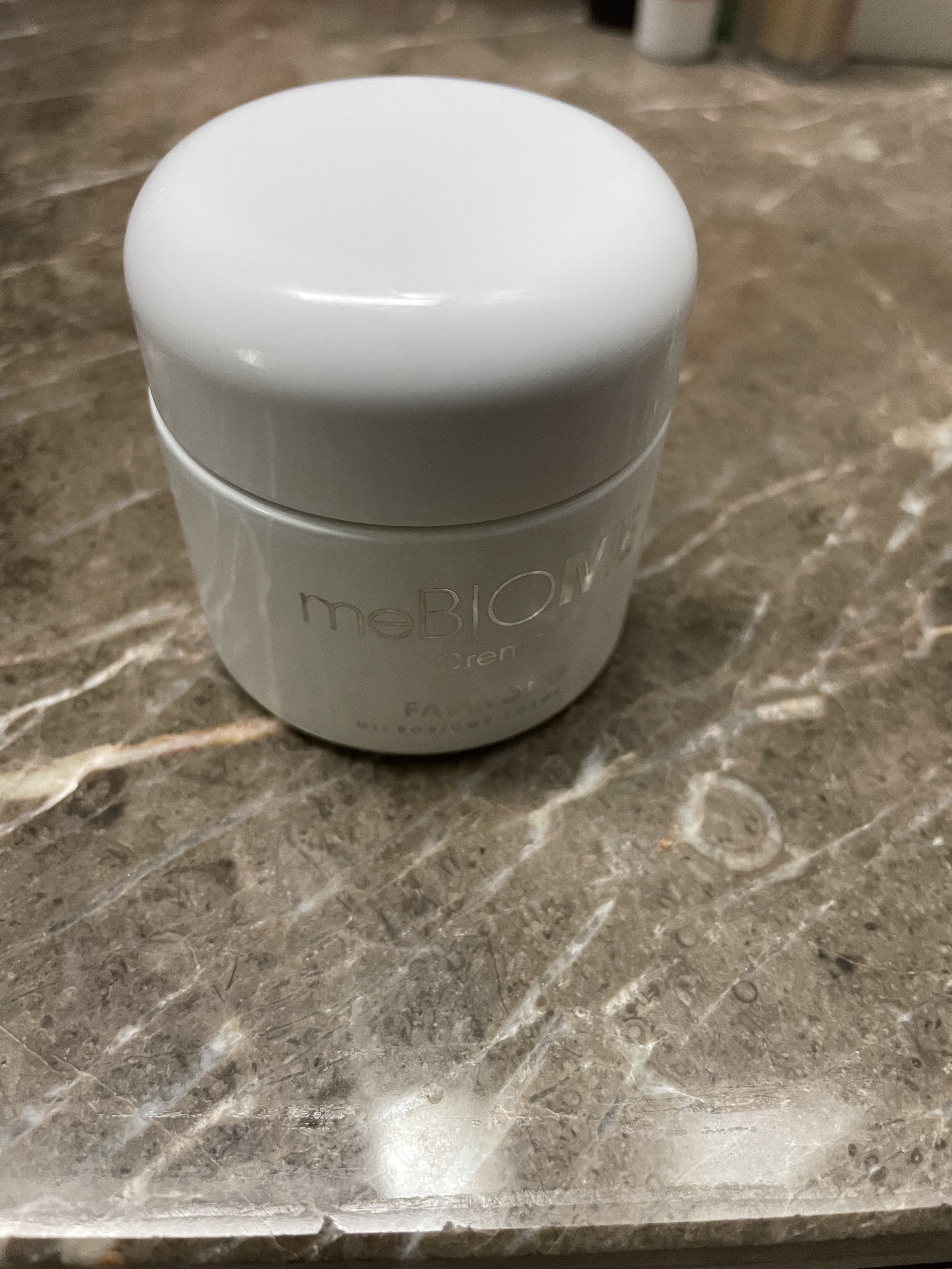 SmartStore review media