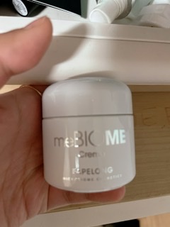 SmartStore review media