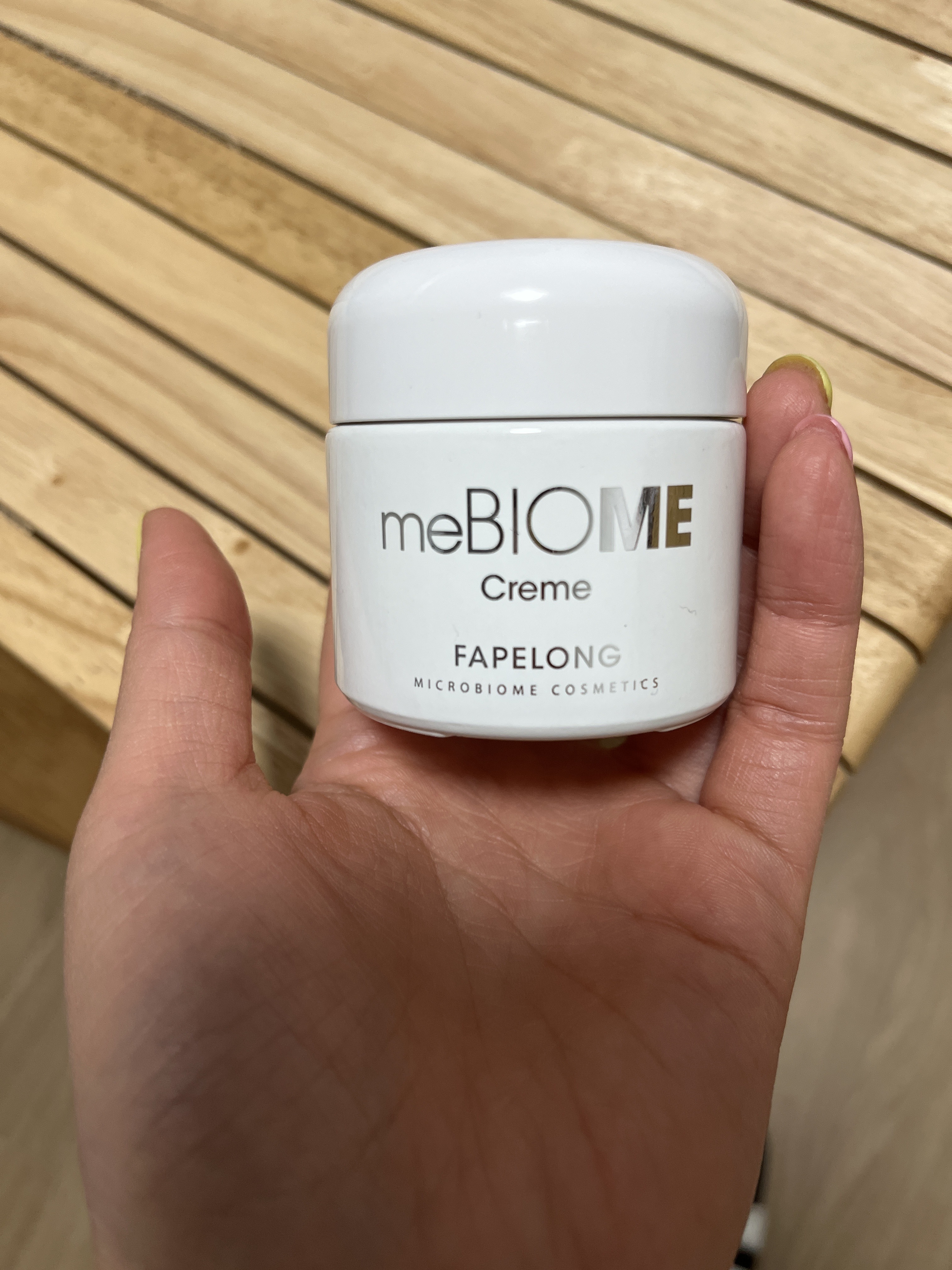 SmartStore review media