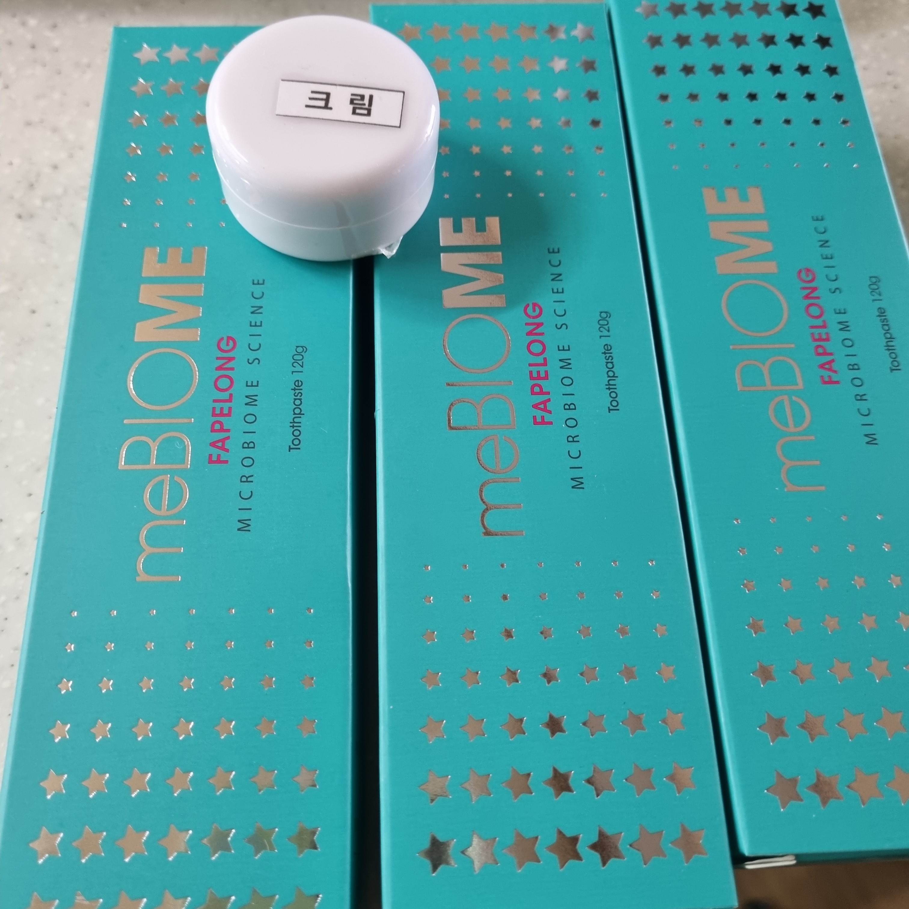SmartStore review media