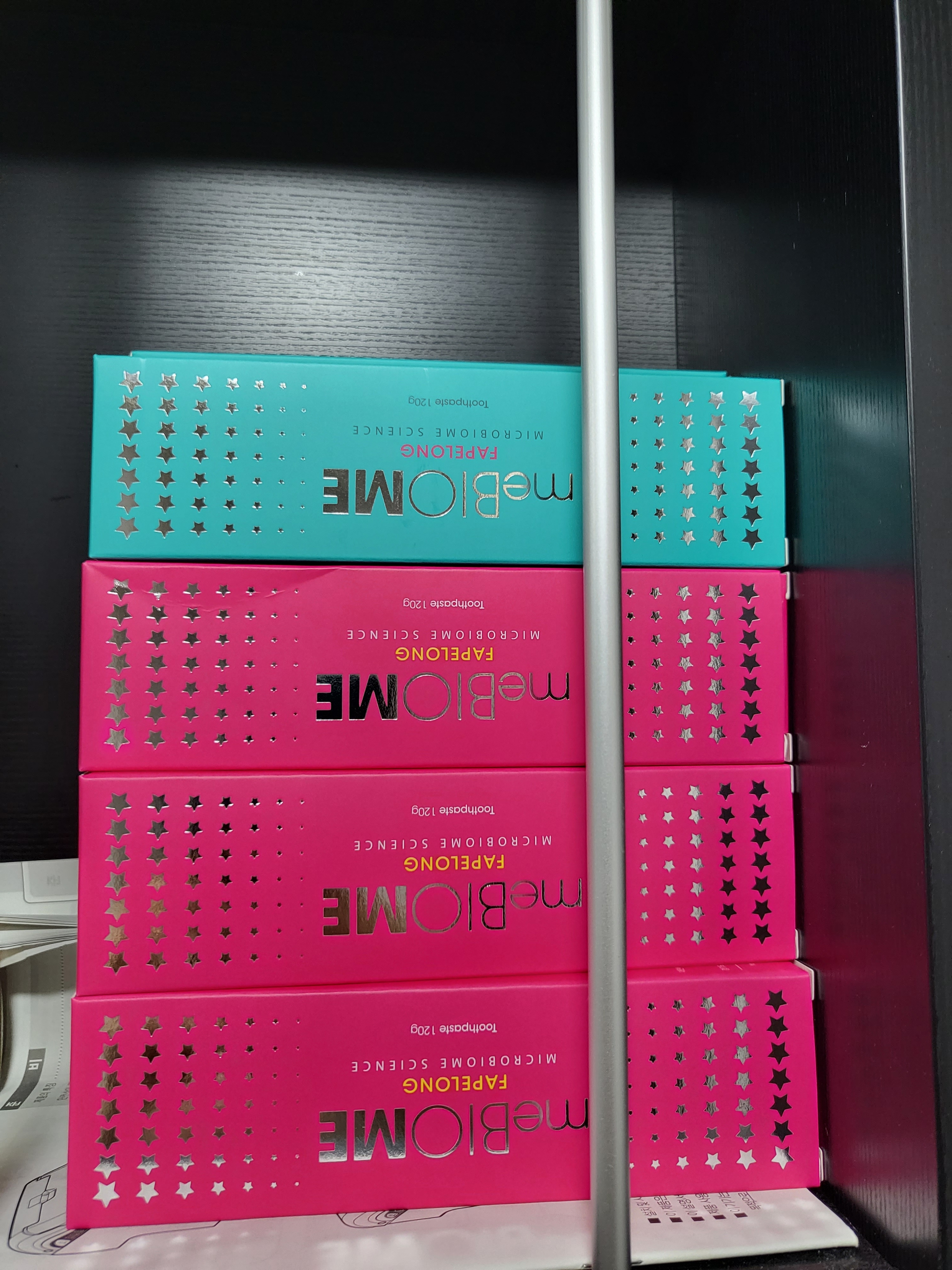 SmartStore review media