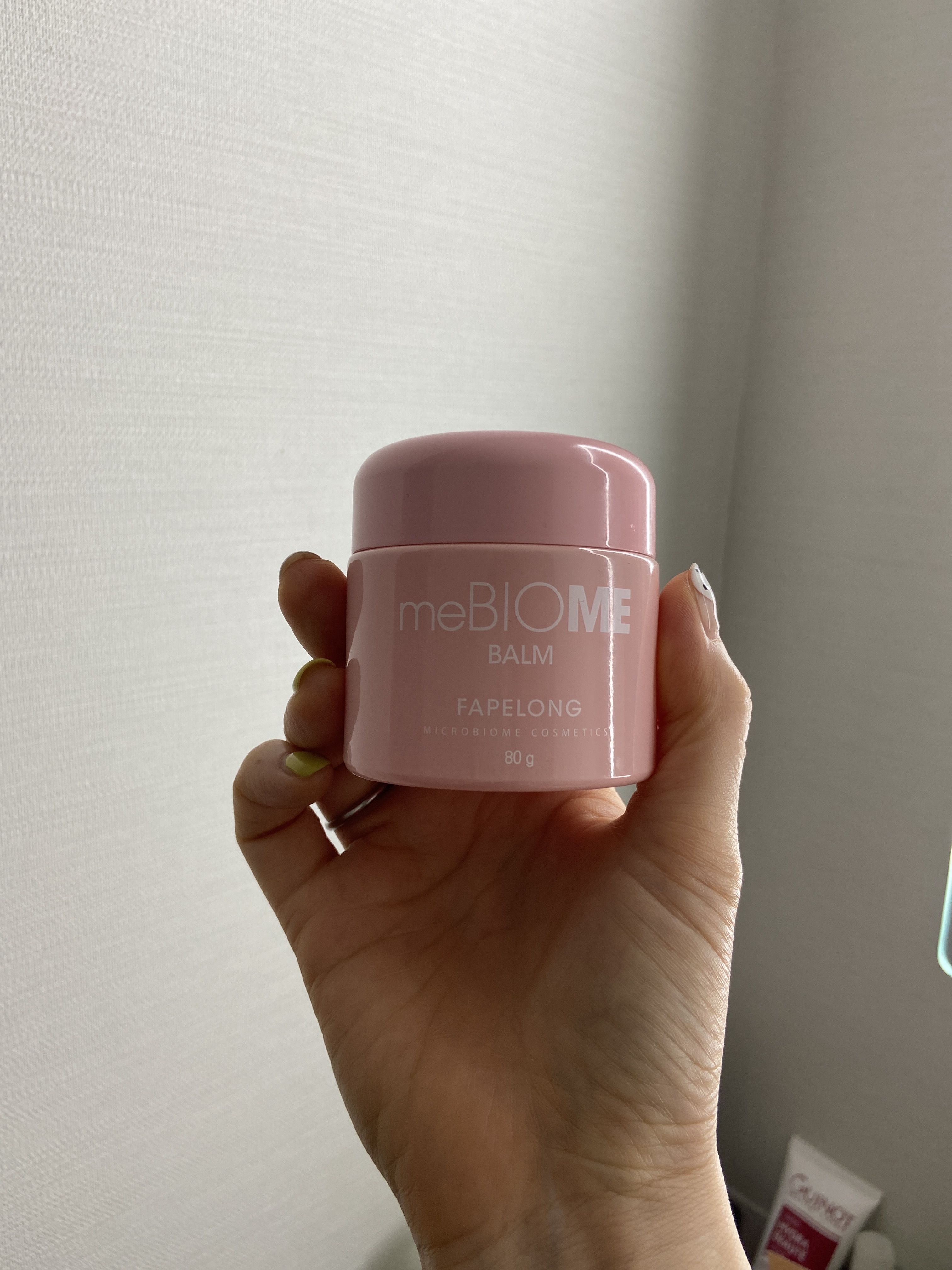 SmartStore review media