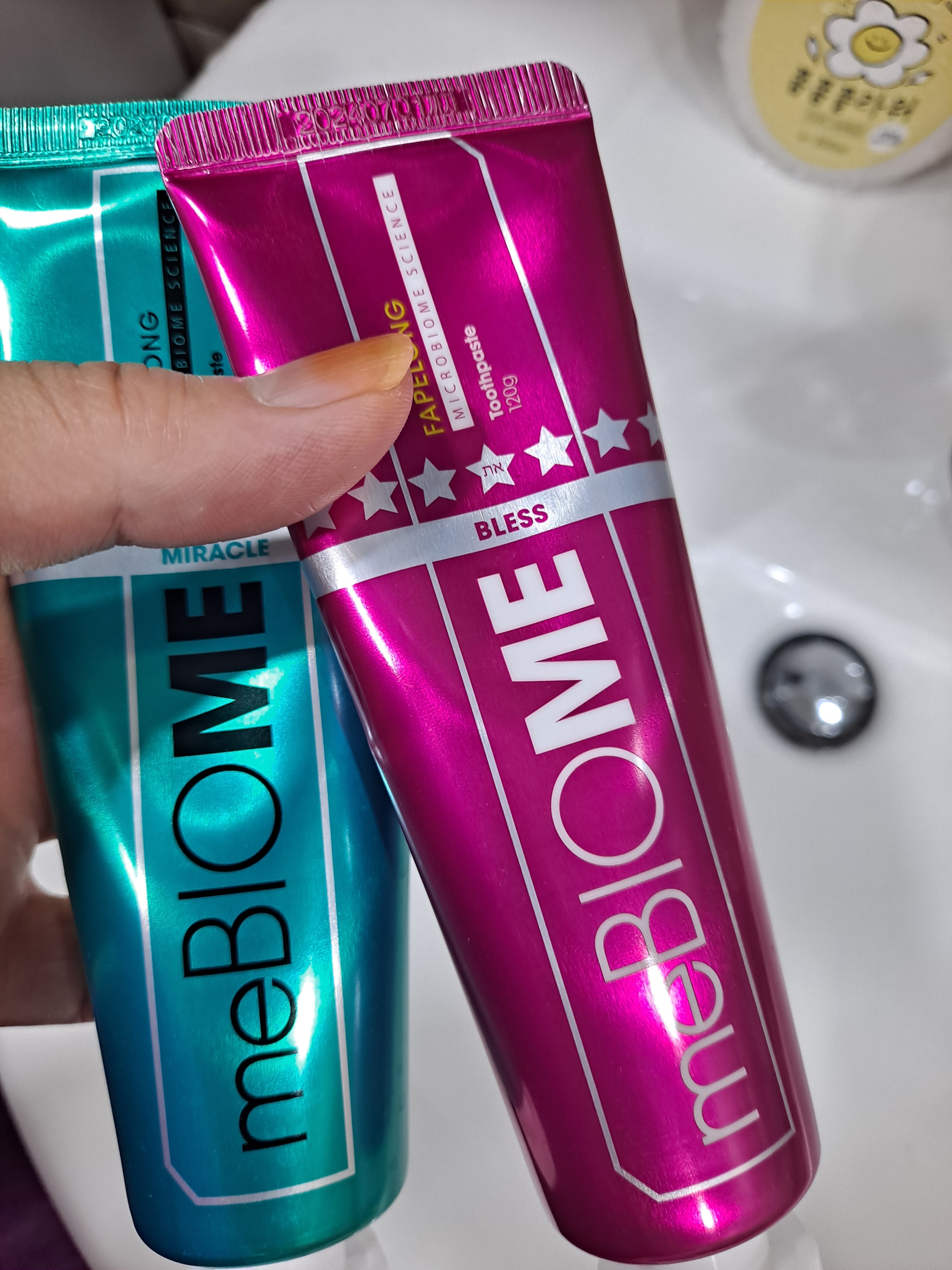 SmartStore review media
