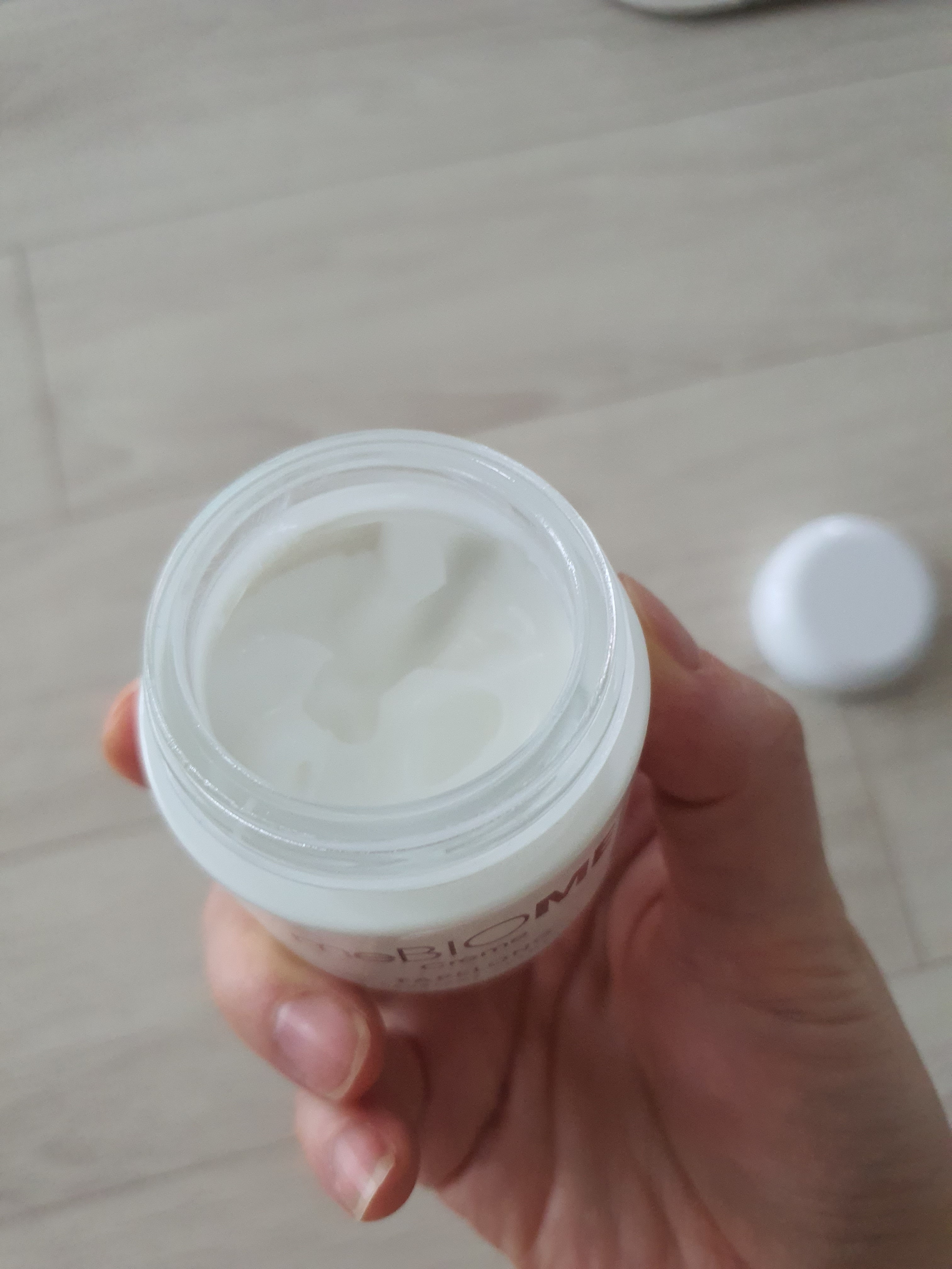 SmartStore review media