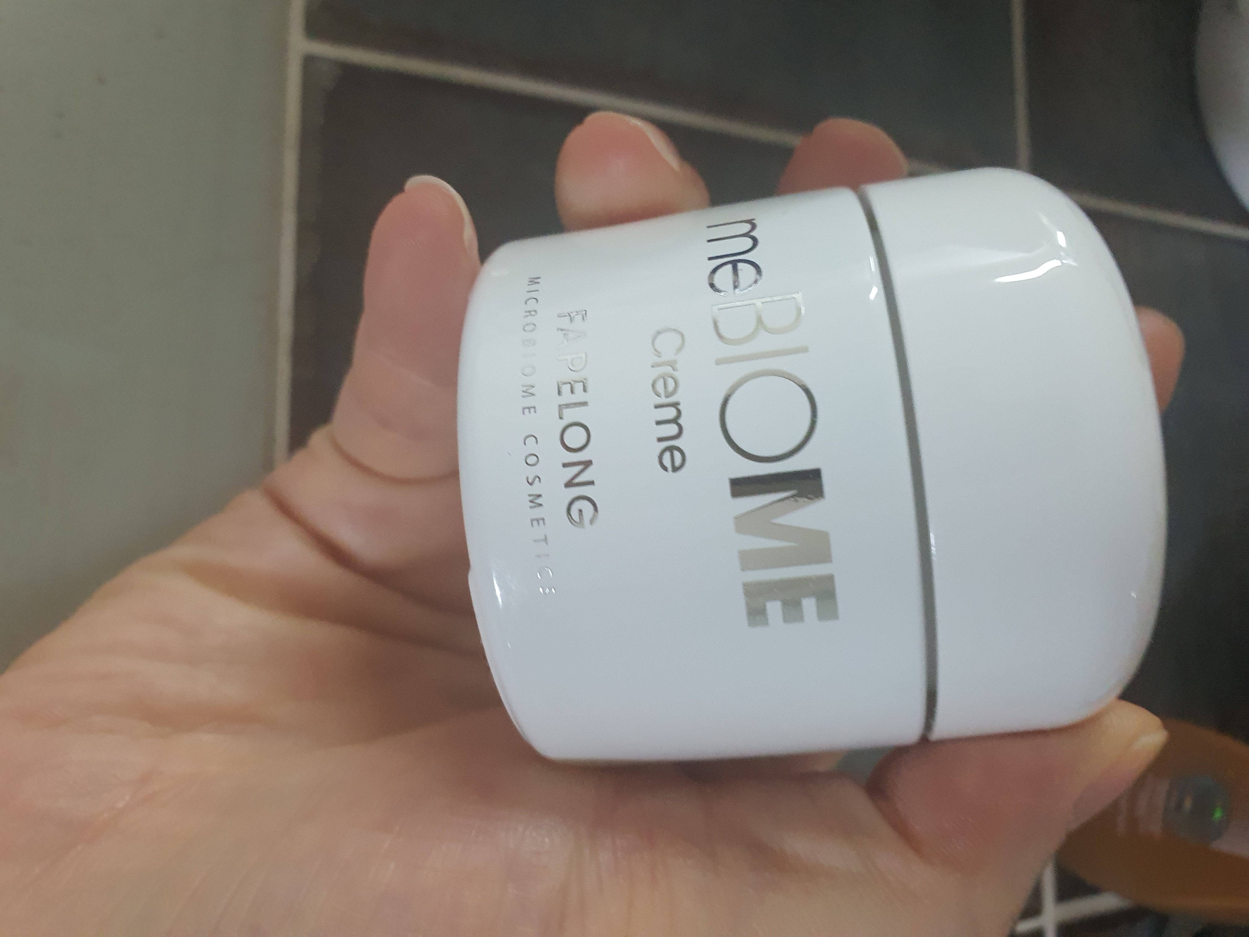 SmartStore review media