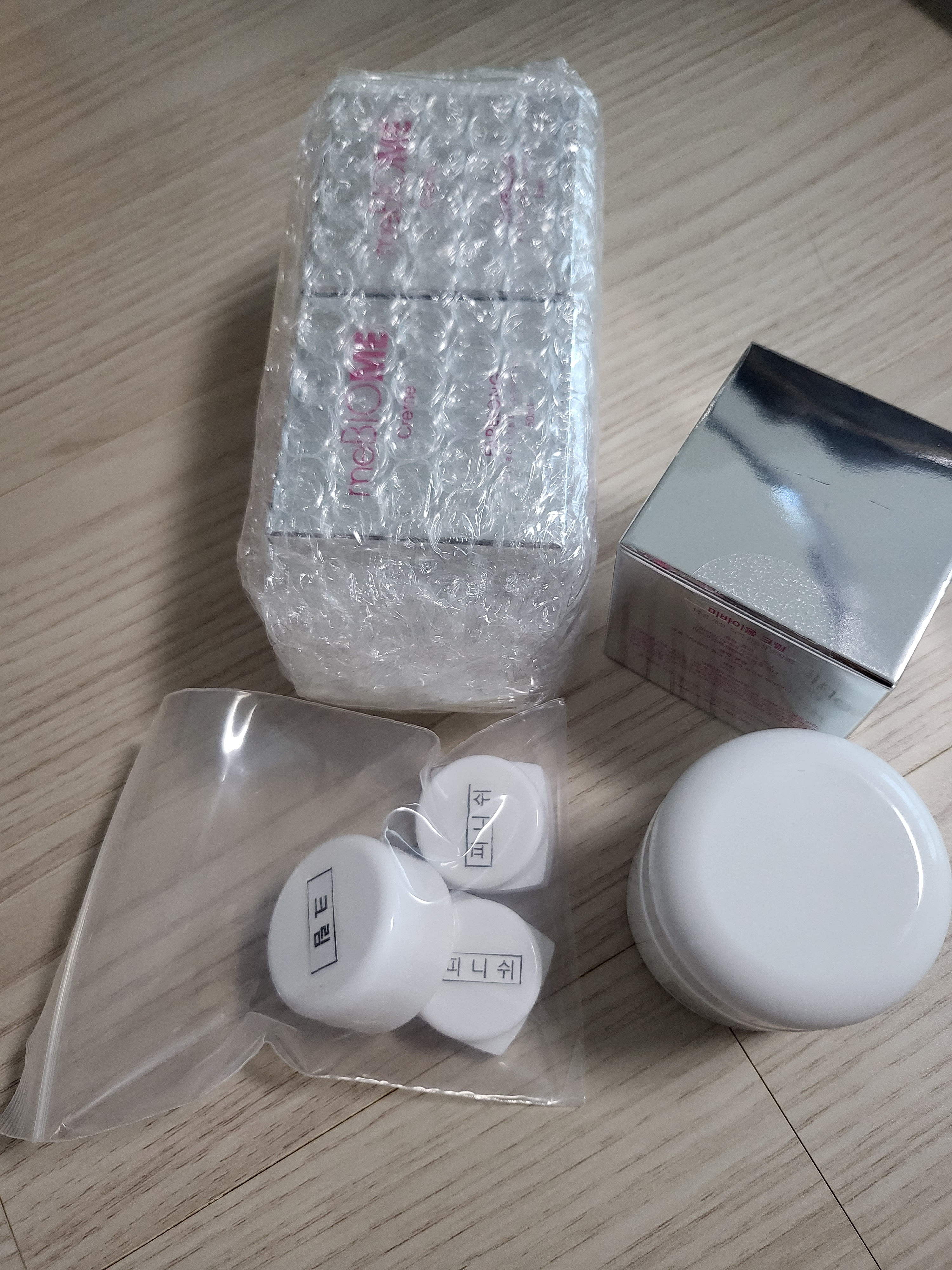 SmartStore review media
