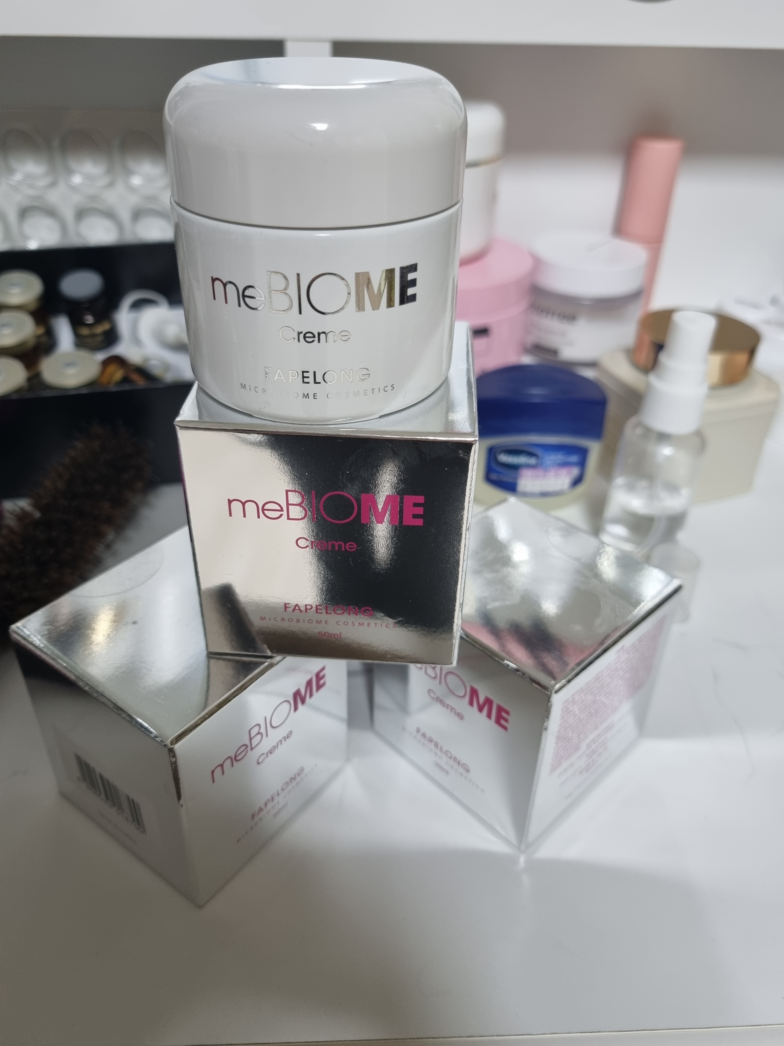 SmartStore review media